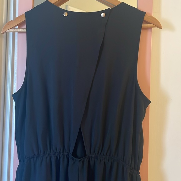 Jumpsuit (shorts) Romper - Picture 5 of 6